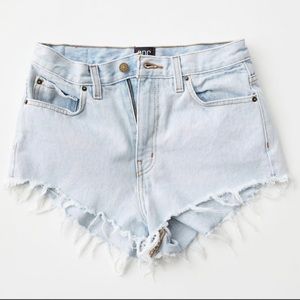 URBAN OUTFITTERS BDG High Rise Cheeky Shorts 26